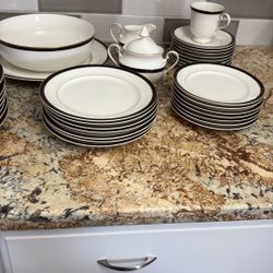 China set of eight Mikasa