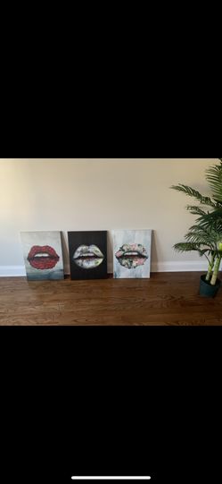 3 Lips painting canvas poster