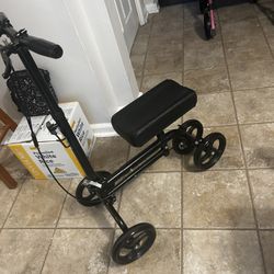 Knee Walker / Knee Scooter - Steerable Knee Walker With Dual Brakes 