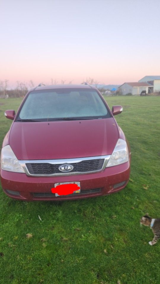 2011 KIA Sedona