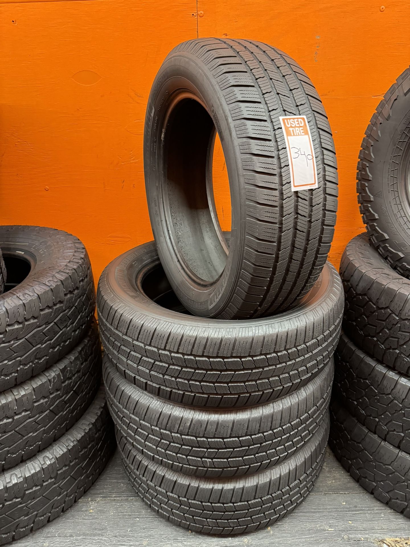 255/55R20 Michelin Defender LTX Full Tire Set