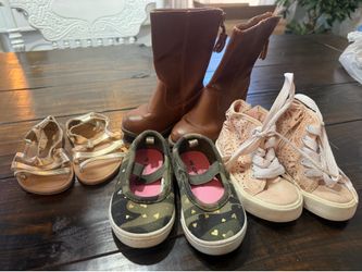 Girl shoes size 5