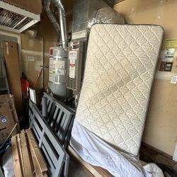 Free Bunk Bed Top With Mattress ( Can Be A Twin Bed)