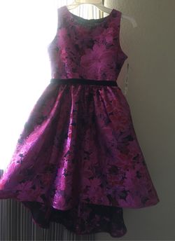 Beautiful. Dress size 14