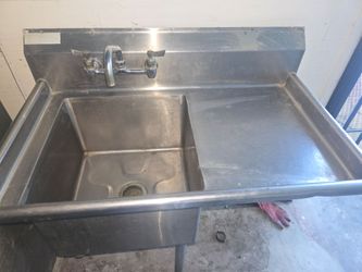Stainless Steel Commercial Sink with Drainboard