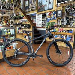 Cannondale Mountain Bike