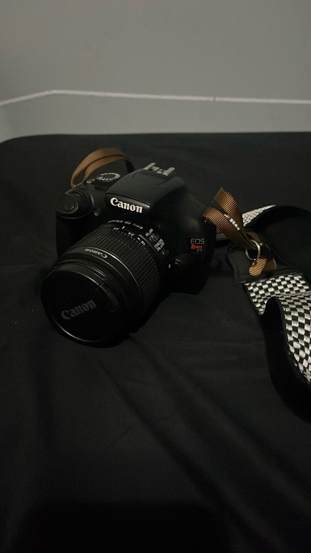 Canon EOS Rebel T3