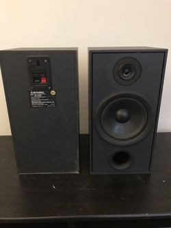 Bookshelf Speakers