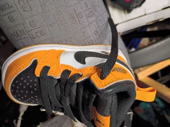 Air Jordan 1 Low Orange Black White Sneakers kids