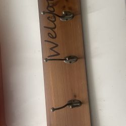 Wood Welcome Hanging Rack
