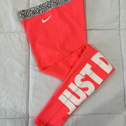 Nike Women’s Fleece Leggings 