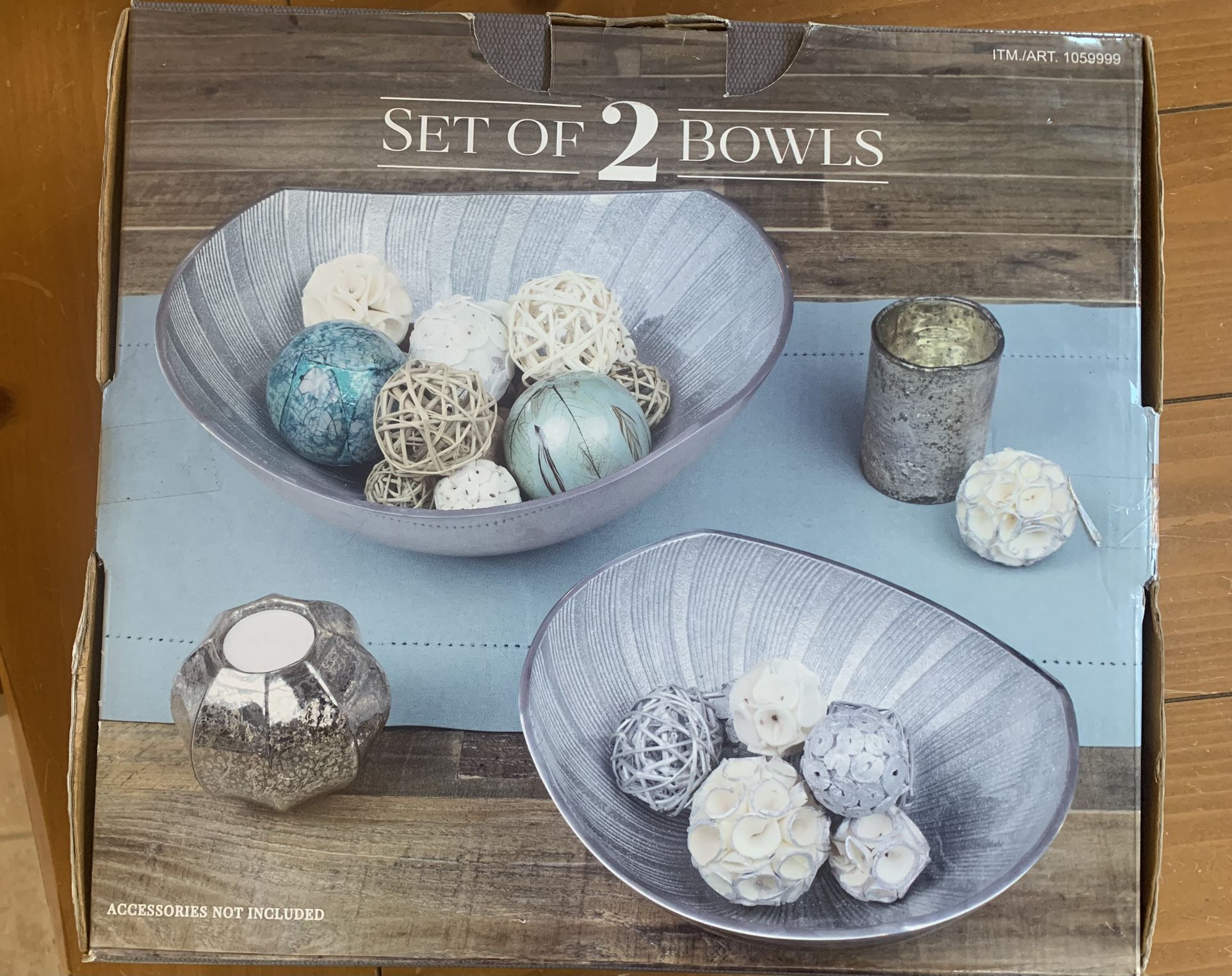 New In Box 2 Beautiful Bowls -silver With A Blue/green Inside