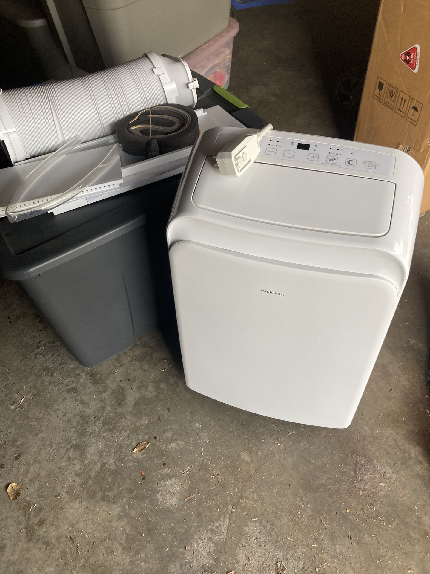 Insignia Portable Air Conditioner 7,000 BTU