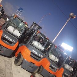 FORKLIFT TOYOTA CAT YALE NISSAN