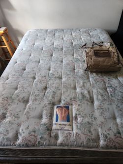 Full size Plush Posturepedic mattress & box spring with Tommy Bahama full set of sheets