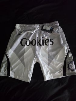 Cookies hooliganism on pitch shorts