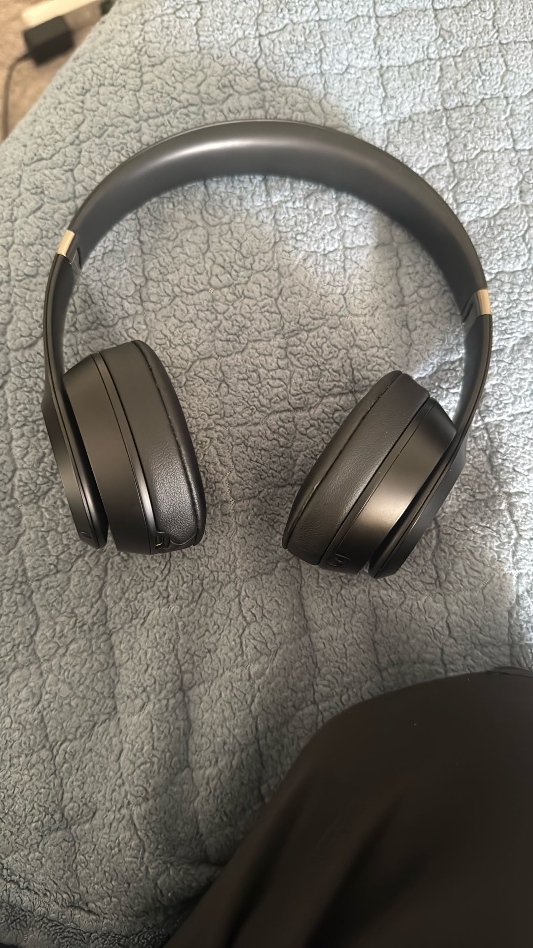 Beats Solo 4