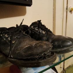 Gently Used Talking Boots. . Like  New!!Hurry Won't Last Long