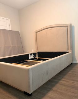 Full Rounded Headboard