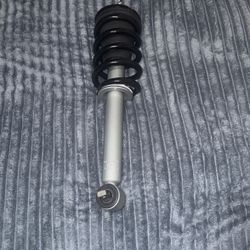 Two Front 6 Inch Lift Struts Rough Country 