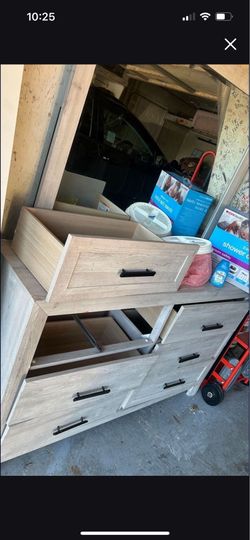 Dresser