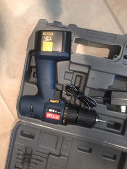 RYOBI (HP722) 3/8” Reversible Battery Operated Hand Drill