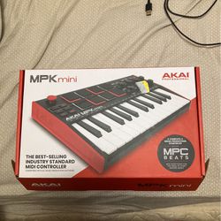 MPK mini Compact Keyboard 