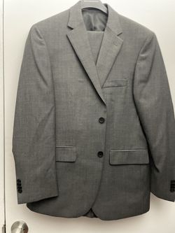 Kenneth Cole Awearness Men’s Suit