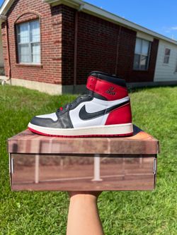 Jordan 1 black toe reimagined size 8