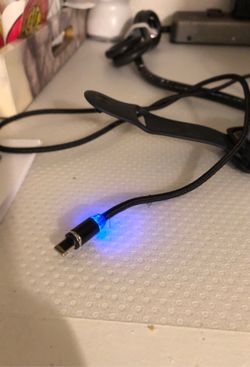 iPhone magnet charger