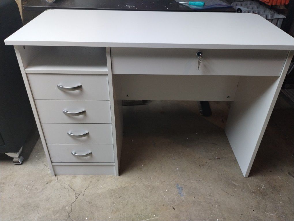 Vanity Desk Table (Cosmetic Damage Pic#6