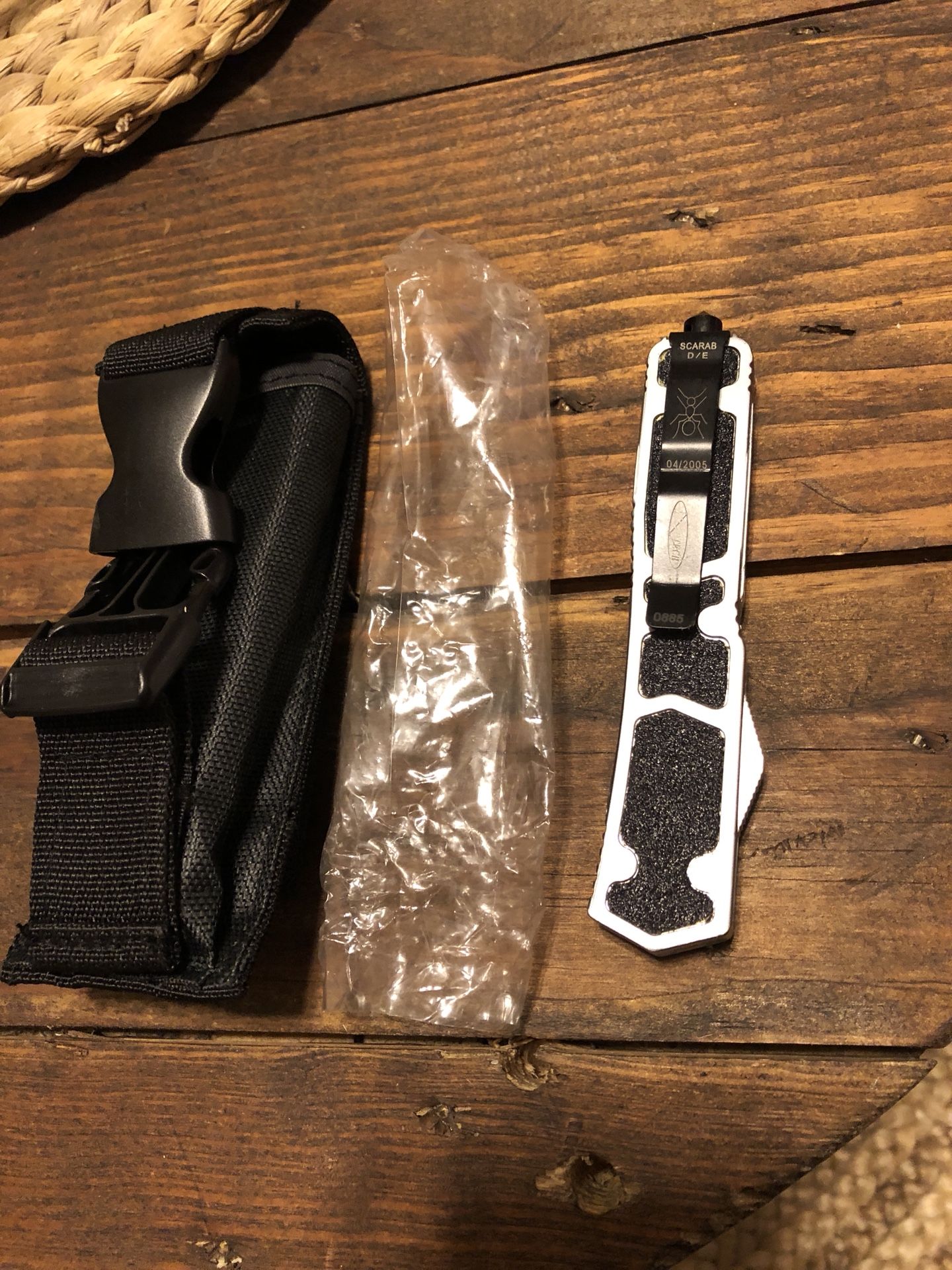 Microtech scarab clone