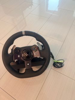 Logitech G920 Driving Force Racing Wheel + Pedals – Xbox/PC