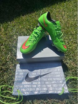 Nike vapor 10 size 9