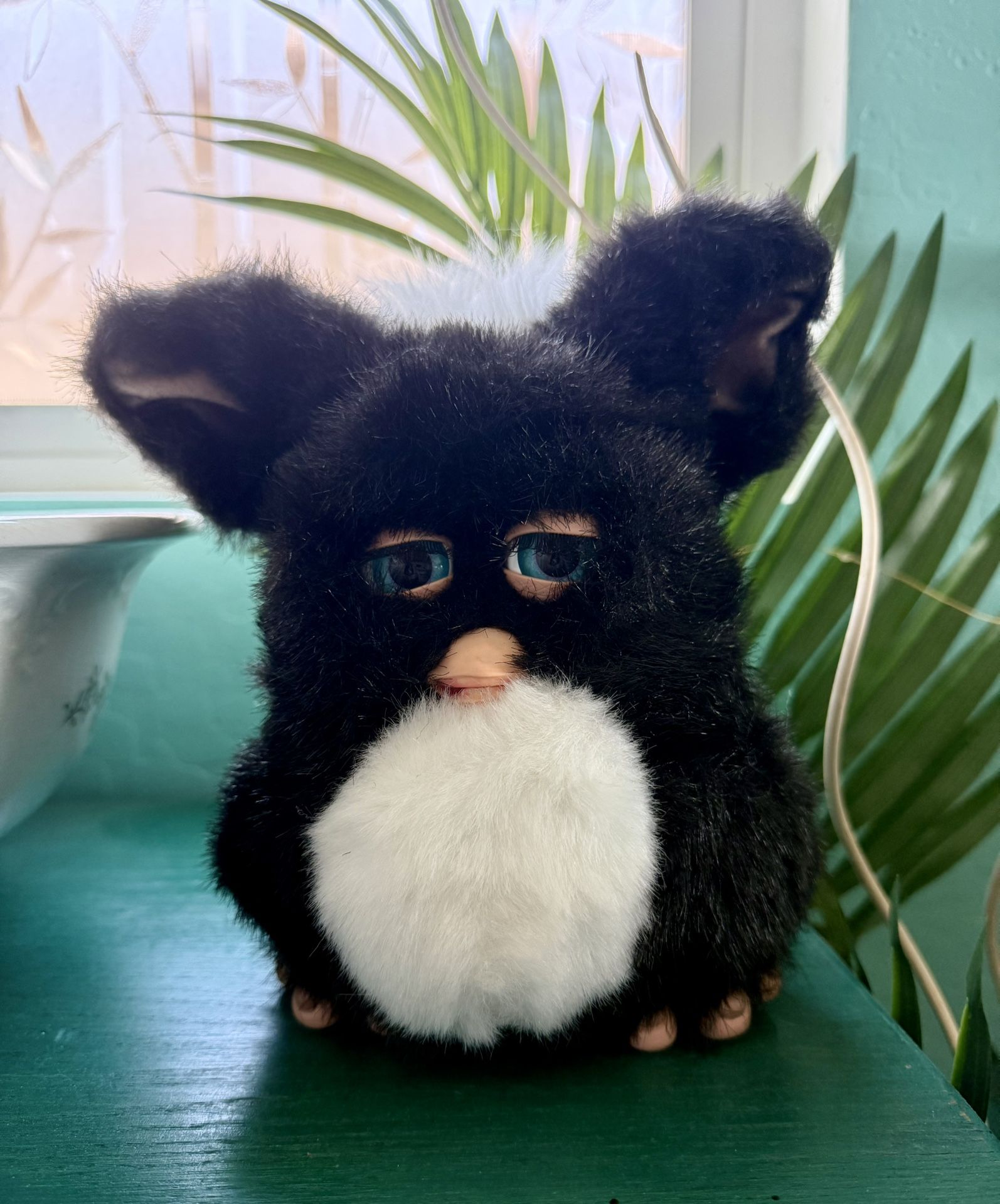 2005 Rare Skunk Emoto Tronic Black-And-White Blue Eyes Furby