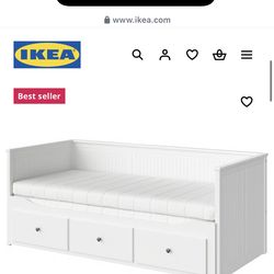 IKEA extendable day bed with 3 drawers for sale.