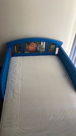 Toddler cars bed
