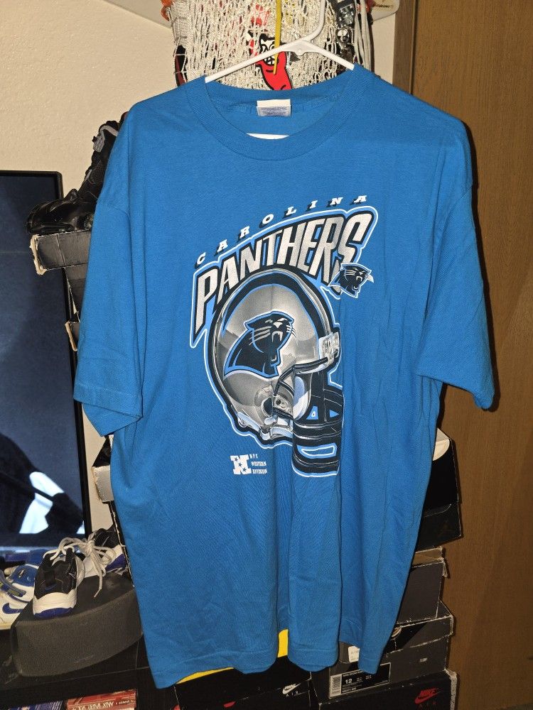 Vintage carolina panthers shirt size  Xl