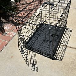 Medium size steel wire dog crate