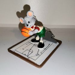 Vintage 1995 Hallmark "the winning play" basketball mouse christmas holiday ornament