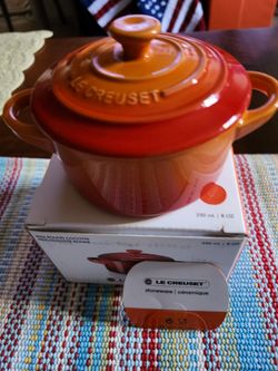 New, Boxed, Le Creuset Stoneware Mini Crock