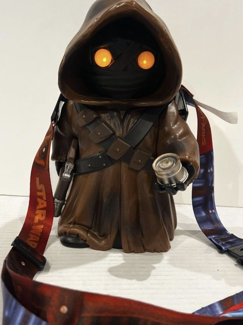 Disney Parks - JAWA - SIPPER - STAR WARS - Light Up Eyes / Sounds