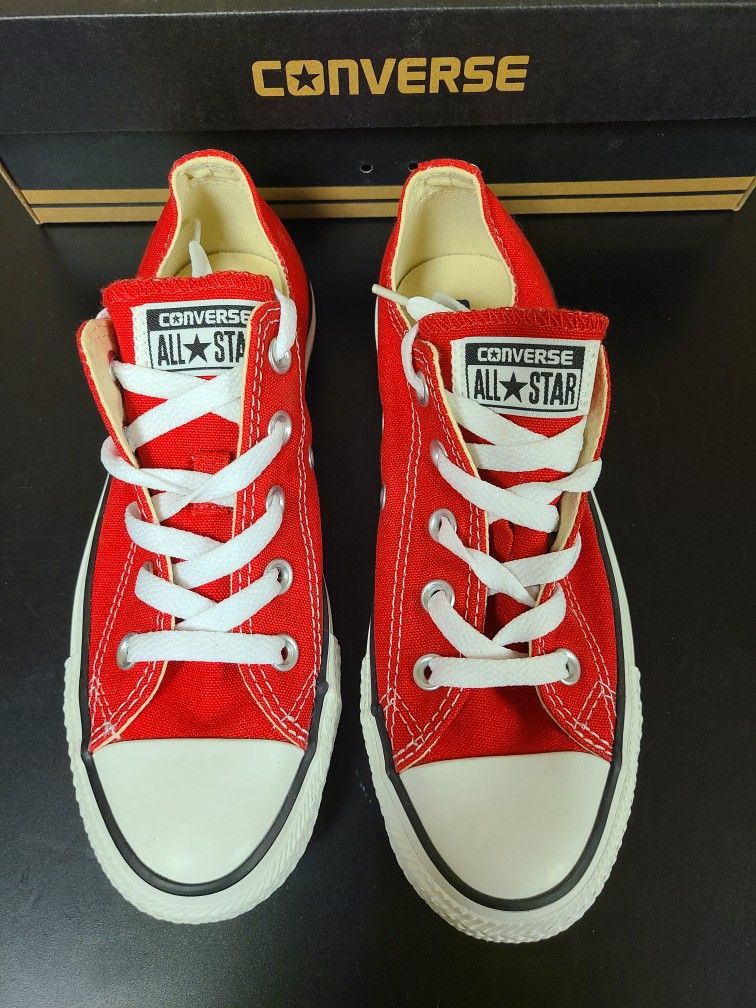 Converse All Star Classic Red Unisex Low Top Shoes Women's Size 6 (New With Box)