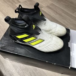 Adidas PureControl 17+ 