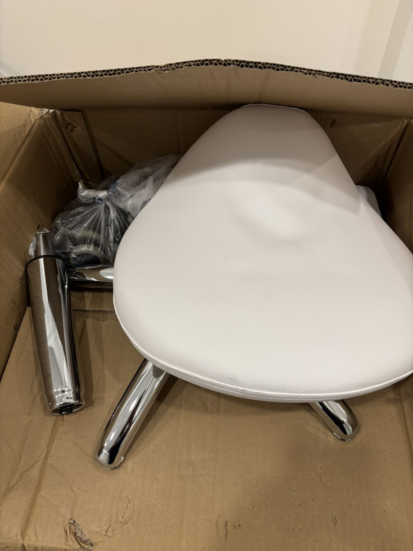 White Seat With Wheels Brand New