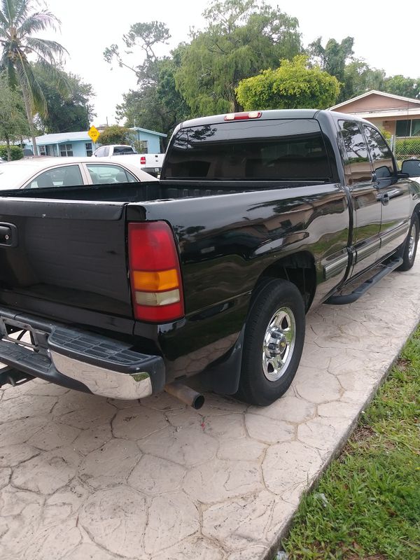 Chevy. Pick up truck for Sale in Fort Lauderdale, FL - OfferUp