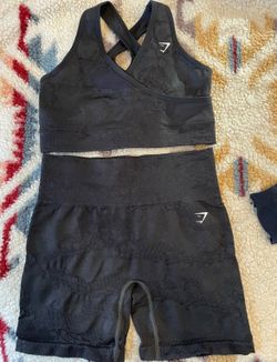 Gymshark Adapt Camo Seamless Sports Bra & Shorts Set