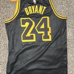 Kobe Bryant 8/24 Jersey 
