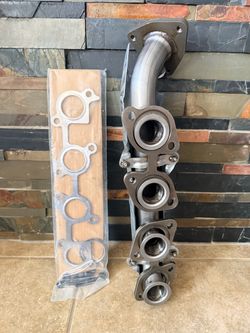 Passenger Side Exhaust Manifold 674-683 Toyota Sequoia 2001-2004 FAST SHIPPING