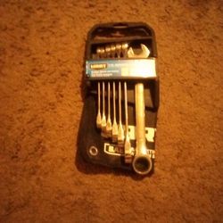 Hart 7 Peice Ratcheting Wrench Set 